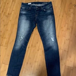 Gap distressed skinny jeans
